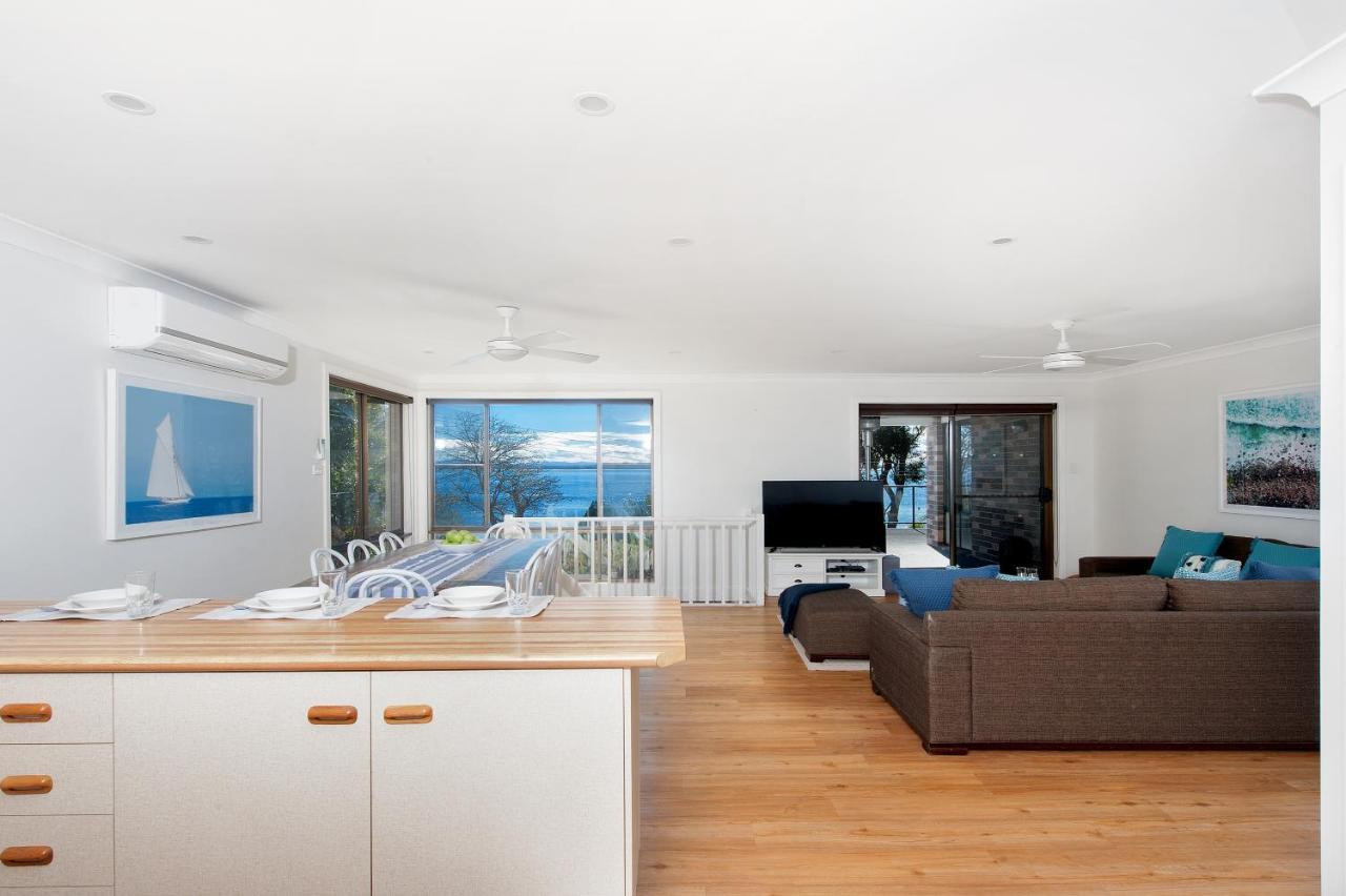 Dutchie'S Dream - Glorious Views And Opposite Dutchies Beach Nelson Bay Eksteriør bilde